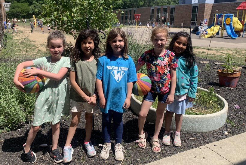 Wilson students spend time on the playground
